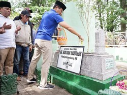 Sandi Ziarah Makam KH Ridwan Abdullah: Lambang NU Simbol Toleransi