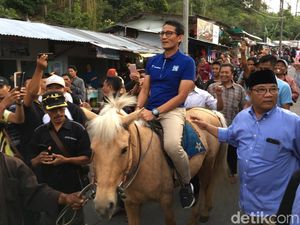 Kunjungi Wisata Air Panas Pacet, Sandi Tunggangi Kuda Kunjungi Wisata Air Panas Pacet, Sandi Tunggangi Kuda