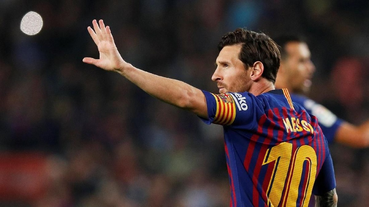 Lionel Messi ditantang bisa bermain di Inggris, khususnya di Stoke, yang terkenal punya suhu dingin. (Foto: Albert Gea/Reuters)
