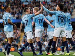 Dengan kemenangan ini, City yang sempat tergeser dari puncak klasemen oleh Chelsea kembali ke posisi teratas. Tim arahan Pep Guardiola itu mengumpulkan 23 poin dari sembilan laga, unggul dua angka atas Chelsea. Reuters/Darren Staples.