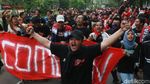 Suporter Padati GBK Jelang Indonesia vs Qatar