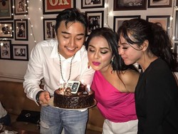 Damai dengan Willy Dozan, Betharia Sonata Dapat Hidayah usai 14 Tahun Cerai