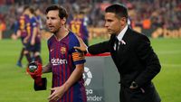 Lionel Messi meraih penghargaan pemain terbaik La Liga September 2018.