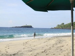 Virgin Beach di Bali Airnya Sebening Kristal, Pasirnya Putih Berkilat