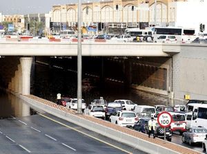 Qatar Dilanda Banjir, Aktivitas Warga Lumpuh
