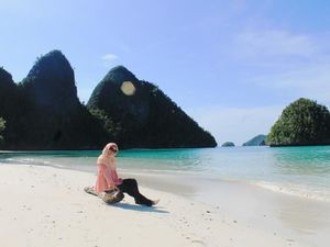 Keindahan Pantai di Raja Ampat, Bukan Fatamorgana!