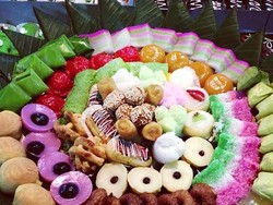 Di Sini Bisa Pesan Jajan Pasar dan Cookies Enak untuk Natal