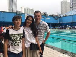 Penyandang Autis Bikin Maudy Zaenab Koesnaedi Terharu
