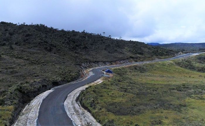 Sedangkan Trans Papua di Provinsi Papua yang sudah tersambung mencapai 2.907 km dari total panjang 3.259 km hingga akhir 2017. Istimewa/Kementerian PUPR.