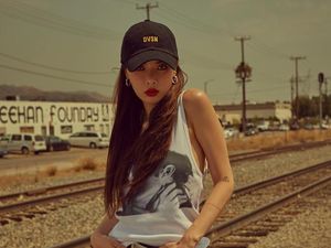 Potret Cantik Idol K-Pop yang Bikin Fans Khawatir Usai Ungkap Berat Badan