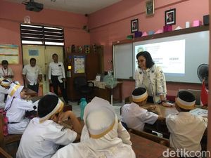 Kala Sri Mulyani Dibombardir Pertanyaan soal Utang oleh Anak SD