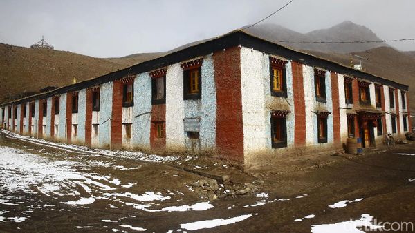 Foto: Biara Tertinggi di Dunia