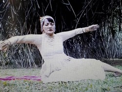 Mengenang Kembali Perjalanan Karier Titi Qadarsih