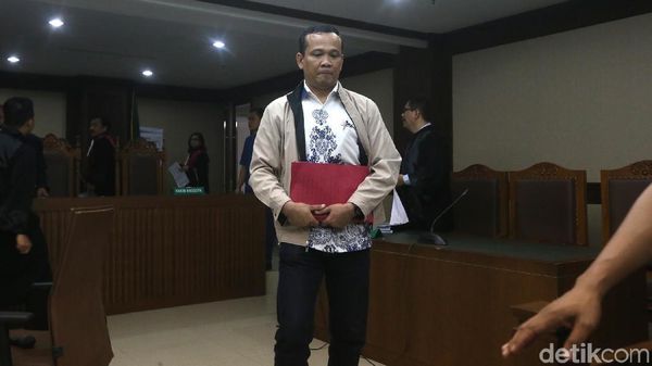 Menyesal Korupsi, Natalis Sinaga Hampir Menangis