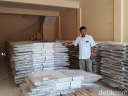 Ribuan Kotak Suara Berbahan Karton Tiba di Kota Pasuruan