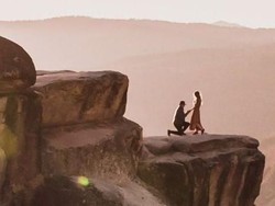 Viral Cerita Fotografer Tak Sengaja Jepret Pasangan Misterius