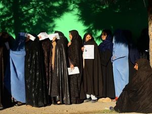 Pemilu Afghanistan: Pemungutan Suara Diperpanjang Akibat Ledakan Bom