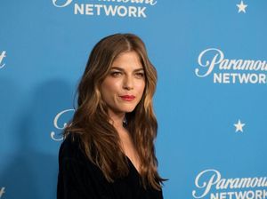 Curhat Selma Blair Dicekik Mantan Kekasih Berujung ke Pengadilan