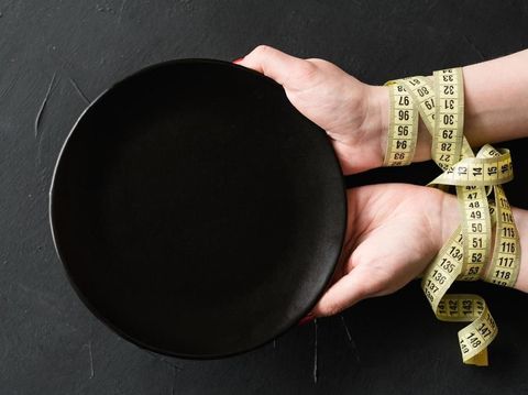 Wow! Puasa 14 Jam & Makan 10 Jam Terbukti Efektif Turunkan Berat Badan 