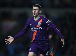 City Ikat Phil Foden Hingga 2024