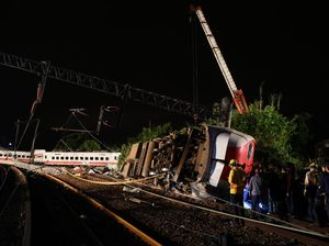 Penampakan Kereta Tergelincir di Taiwan yang Tewaskan 18 Orang