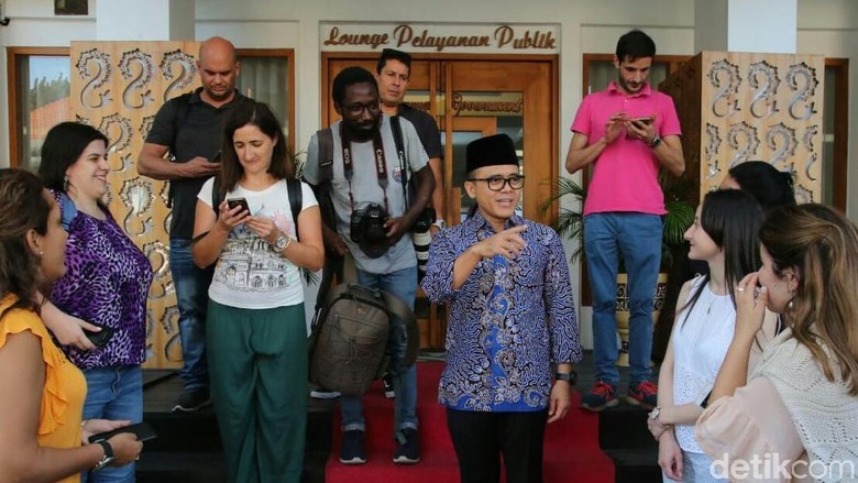 Influencer Amerika Selatan dan Eropa jelajah wisata Banyuwangi (Ardian Fanani/detikTravel) Influencer Amerika Selatan dan Eropa jelajah wisata Banyuwangi (Ardian Fanani/detikTravel)