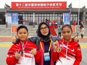 Kakak-beradik Anak Bangsa Dapat Medali Wushu di China