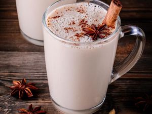 Vanilla Chai Jadi Tren Warna Rambut Terbaru, Seperti Apa?