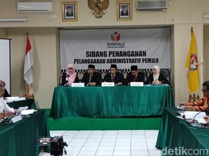 Videotron Jokowi-Amin, Pelanggaran Tanpa Teguran Videotron Jokowi-Amin, Pelanggaran Tanpa Teguran
