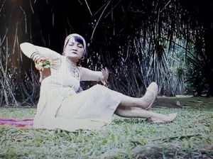 Duka Para Artis atas Meninggalnya Titi Qadarsih Duka Para Artis atas Meninggalnya Titi Qadarsih