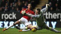 Sepanjang enam musim membela Manchester United, Ronaldo cuma membuat satu hat-trick. Itu terjadi saat dia MU berhadapan dengan Newcastle United pada musim 2007/2008. MU menang 6-0 saat itu. (Clive Brunskill/Getty Images)