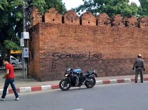 Corat-coret Tembok di Thailand, Turis Terancam Bui & Denda Rp 400 Juta