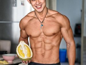 Pengakuan Pria Kekar yang Viral karena Jualan Durian, Syok dan Ketakutan Pengakuan Pria Kekar yang Viral karena Jualan Durian, Syok dan Ketakutan