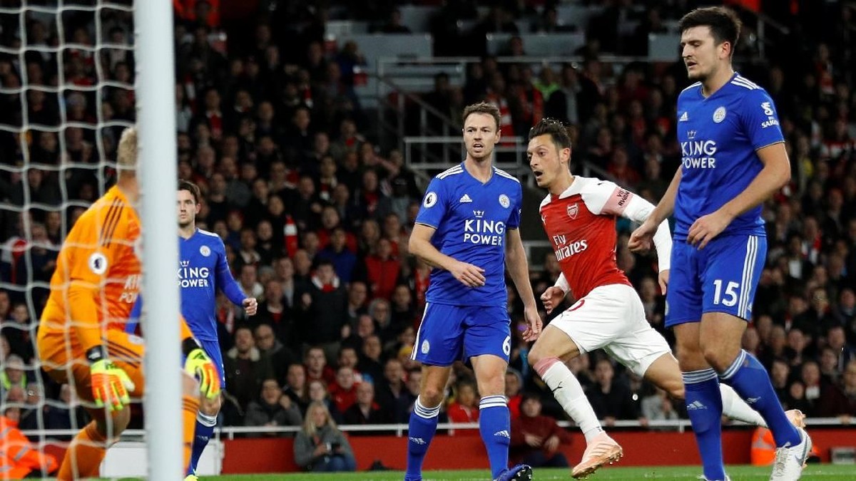 Arsenal vs Leicester City imbang 1-1 di babak pertama (Foto: Peter Nicholls/Reuters)
