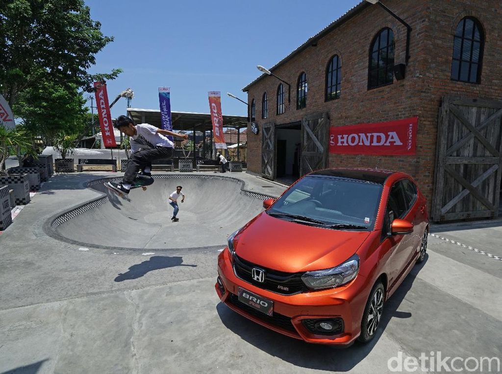 Jangan Heran, Ini Daftar Mobil yang Bebas PPnBM Tapi Harga Nggak Turun Jangan Heran, Ini Daftar Mobil yang Bebas PPnBM Tapi Harga Nggak Turun