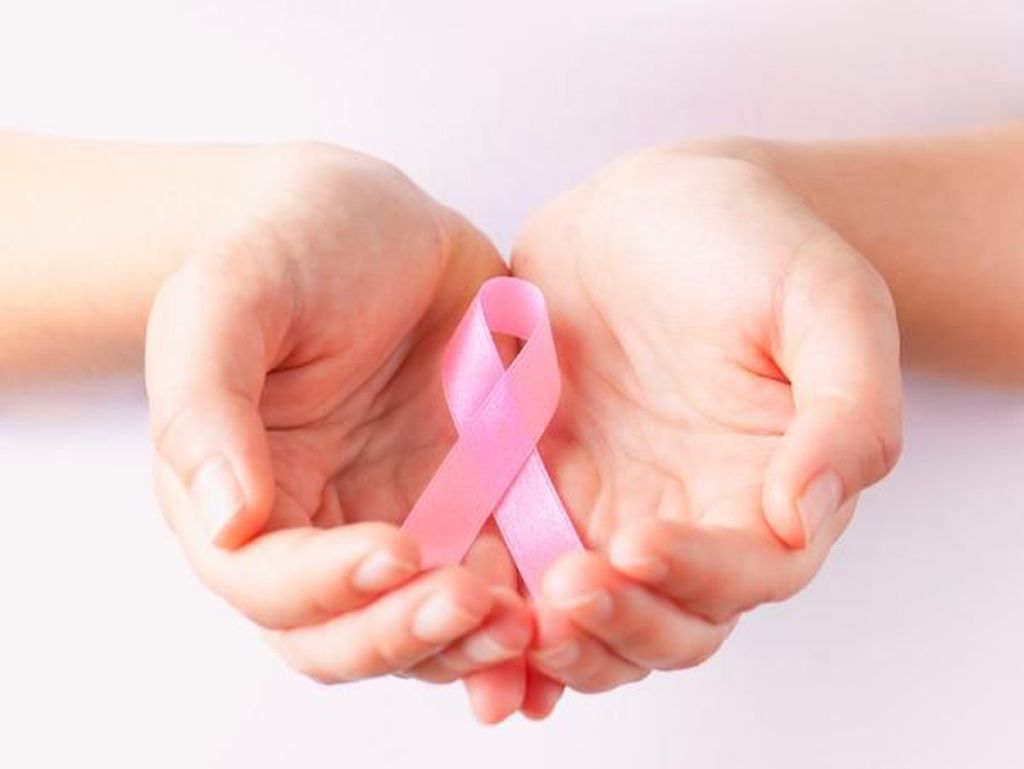 Cara Tak Biasa Survivor Kanker Payudara Beri Alasan Tak Menyusui Cara Tak Biasa Survivor Kanker Payudara Beri Alasan Tak Menyusui