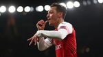 Mesut Oezil Sang Konduktor Arsenal di Emirates