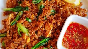 Biar Melek dan Segar, Sarapan Saja Nasi Goreng Pedas Enak Ini