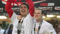 Ronaldo kembali mencetak gol di partai final, kali ini pada ajang Piala Liga Inggris musim 2004/2005. Dia menjebol gawang Wigan untuk mengubah kedudukan jadi 3-0, MU menang 4-0 di final itu. (Mike Hewitt/Getty Images)