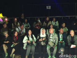 Hadir di JFW 2019, Kahiyang Ayu Sembunyikan Anak