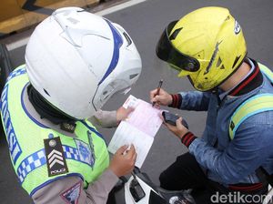 Enggak Perlu Ngegas, Disetop Polisi Belum Tentu Ditilang