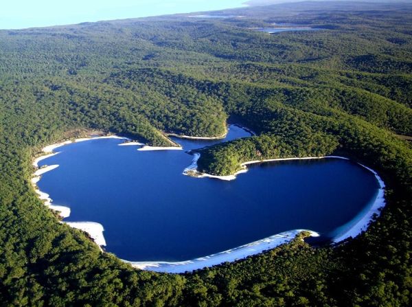 Pulau Unik yang Dikunjungi Pangeran Harry dan Meghan di Australia