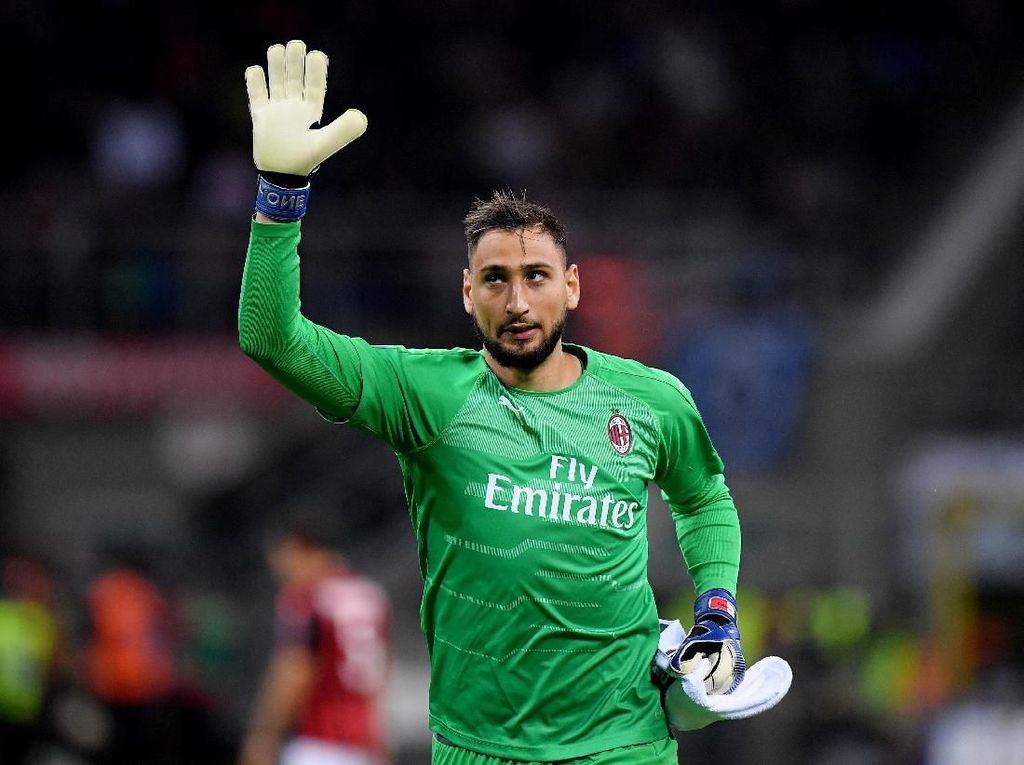 Terkait Donnarumma, Mino Raiola Minta Fan AC Milan Minta Maaf Terkait Donnarumma, Mino Raiola Minta Fan AC Milan Minta Maaf