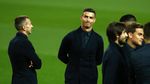 Halo Old Trafford, Ronaldo Pulang