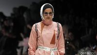Foto: Mengintip Tren Hijab Terbaru dari JFW 2019