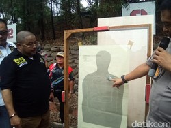 Lihat Uji Tembak, Anggota Komisi III: Peluru Nyasar Kesalahan Latihan