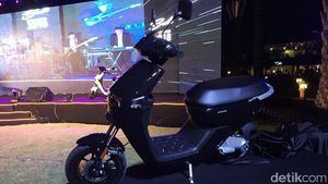 Skuter Listrik Benelli