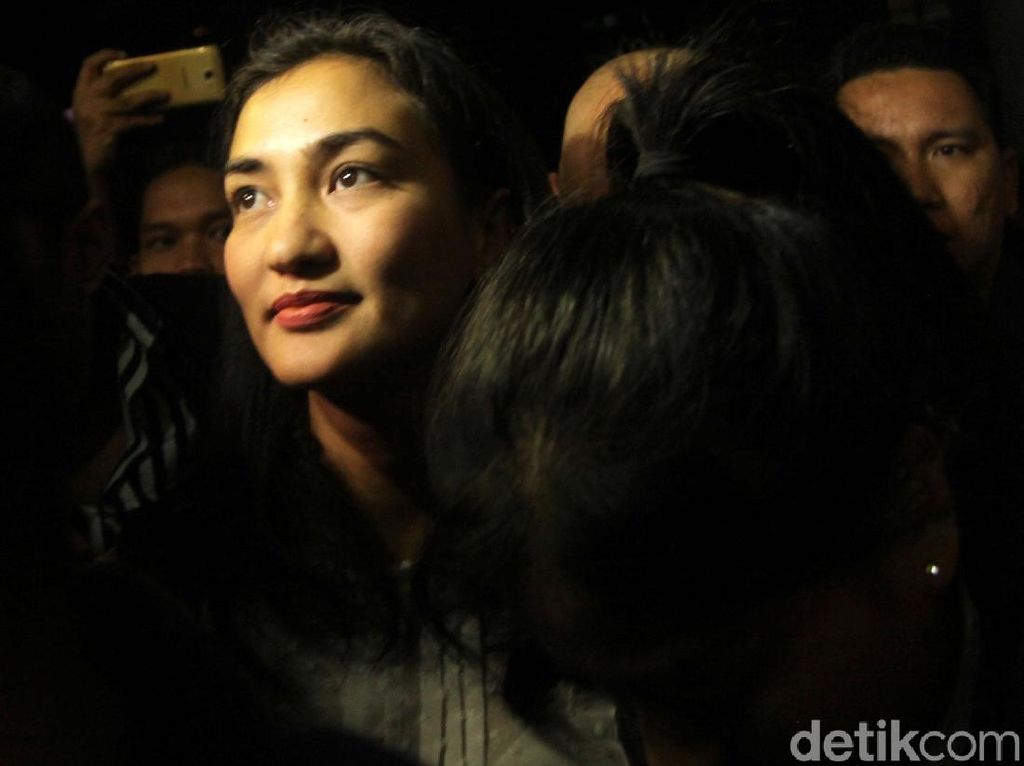 Diperiksa soal Hoax Ratna, Atiqah Sempat Minta Mundur Waktu Pemeriksaan Diperiksa soal Hoax Ratna, Atiqah Sempat Minta Mundur Waktu Pemeriksaan