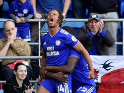 Cardiff City akhirnya menang juga setelah mengalahkan Fulham dengan skor 4-2. Bobby Reid jadi bintang dengan torehan satu gol dan satu assist. (Rebecca Naden/REUTERS)