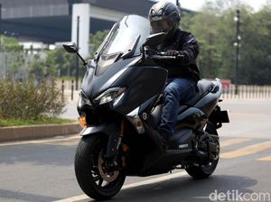 Sensasi Berkendara Skutik Rp 300 Juta